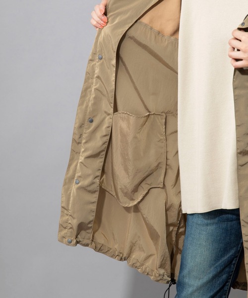 Munich(ミューニック)の「【LIMONTA】シャンブレータフタ フーデットコート(マウンテンパーカー・レディース・ブラック/ベージュ/カーキ・S/XS)」の7枚目の写真