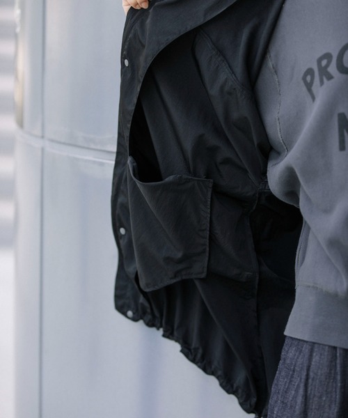 Munich(ミューニック)の「【LIMONTA】シャンブレータフタ フーデットコート(マウンテンパーカー・レディース・ブラック/ベージュ/カーキ・S/XS)」の9枚目の写真