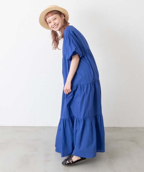 MERLOT（メルロー）の「パフスリーブティアードワンピース（ワンピース・レディース・ブルー/レッド/ブラック/ライトグリーン・FREE）」の12枚目の写真