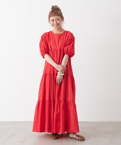 MERLOT（メルロー）の「パフスリーブティアードワンピース（ワンピース・レディース・ブルー/レッド/ブラック/ライトグリーン・FREE）」の13枚目の写真