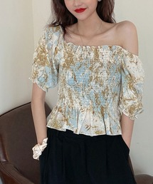 Newlyme（ニューリーミー）の「総柄シャーリング半袖ブラウス（シャツ/ブラウス）」