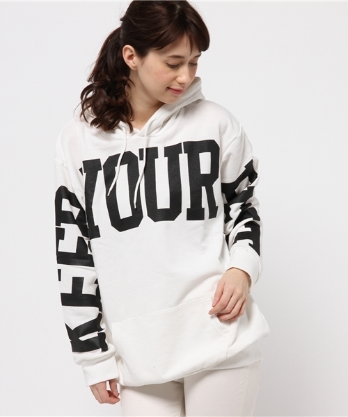 WEGO(ウィゴー)の「WEGO/フロントロゴプルパーカー(パーカー・レディース・オフホワイト/ブラック/杢グレー・FREE)」の17枚目の写真