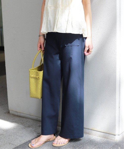 SLOBE IENA（スローブイエナ）の「ハイツイストコットンタックパンツ【ウエストゴム/手洗い可能】◆（その他パンツ・レディース・ベージュ/ネイビー・38/36）」の2枚目の写真