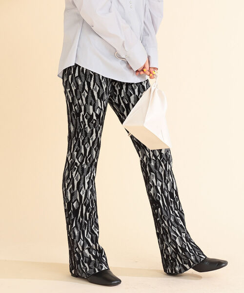 Ray BEAMS（レイビームス）の「Ray BEAMS / ジオメトリック ジャカード パンツ（その他パンツ・レディース・ブラック/グリーン系その他2・ONE SIZE）」の7枚目の写真