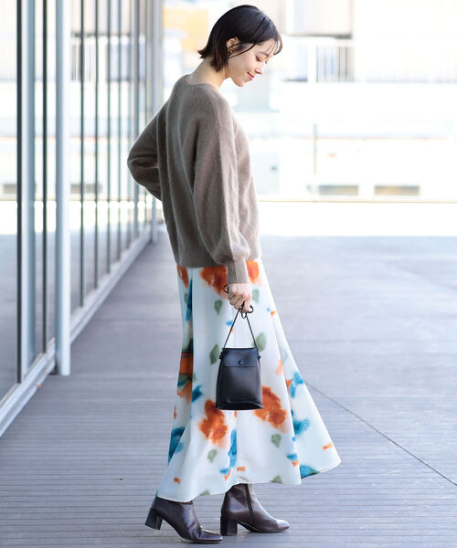 Ray BEAMS（レイビームス）の「Ray BEAMS / フラッフィー Vネック プルオーバー（ニット/セーター・レディース・ブラウン系その他4/グリーン系その他2/サックスブルー・ONE SIZE）」の9枚目の写真