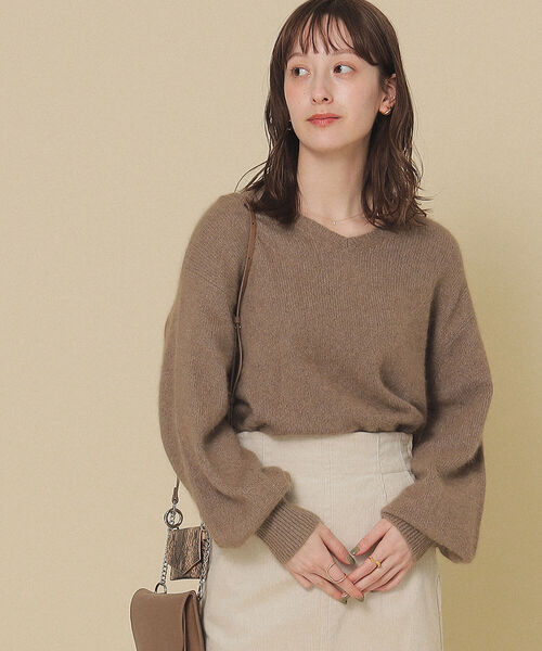 Ray BEAMS（レイビームス）の「Ray BEAMS / フラッフィー Vネック プルオーバー（ニット/セーター・レディース・ブラウン系その他4/グリーン系その他2/サックスブルー・ONE SIZE）」の10枚目の写真