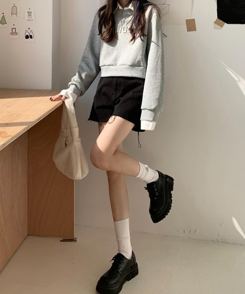 Diosfront（ディオスフロント）の「エンボス加工ショート丈ロゴロンTee（Tシャツ/カットソー・レディース・ホワイト/ライトブルー/グレー/ピンク/ブラック/ネイビー・M/L/XL）」の8枚目の写真