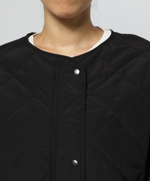 LOWRYS FARM（ローリーズファーム）の「キルティングロングコート　959063（ノーカラーコート・レディース・ブラック/ブラウン/グリーン・FREE）」の9枚目の写真