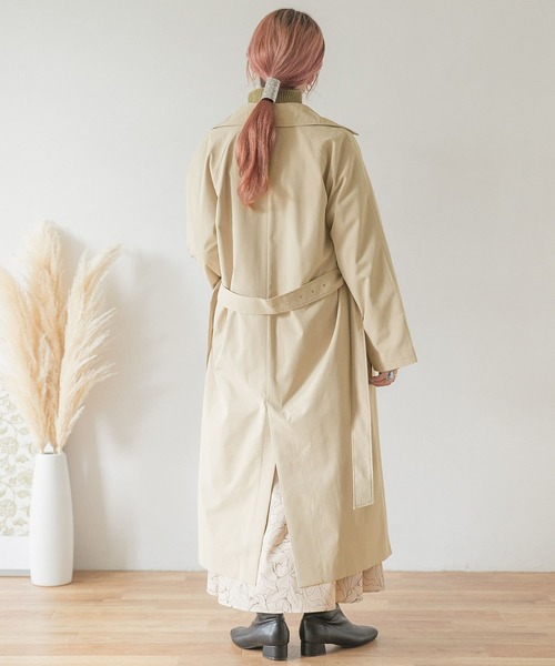 ITEMS URBANRESEARCH(アイテムズ アーバンリサーチ)の「トレンチコート(トレンチコート・レディース・ライトカーキ/ベージュ・FREE)」の15枚目の写真