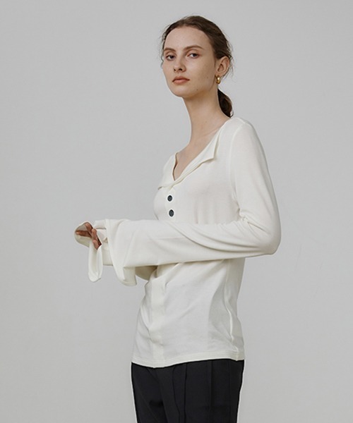 UNSPOKEN(アンスポクン)の「【UNSPOKEN】Small lapel collar contrast button tops UQ21S036(シャツ/ブラウス・レディース・ブラック/ホワイト・L/M/S)」の6枚目の写真