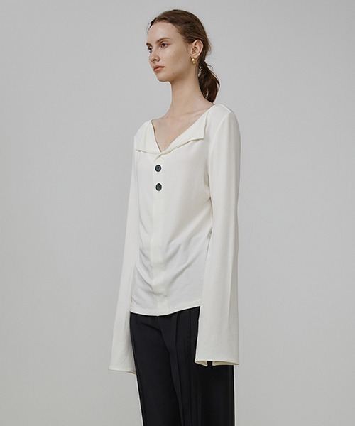 UNSPOKEN(アンスポクン)の「【UNSPOKEN】Small lapel collar contrast button tops UQ21S036(シャツ/ブラウス・レディース・ブラック/ホワイト・L/M/S)」の8枚目の写真