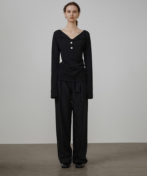 UNSPOKEN(アンスポクン)の「【UNSPOKEN】Small lapel collar contrast button tops UQ21S036(シャツ/ブラウス・レディース・ブラック/ホワイト・L/M/S)」の9枚目の写真