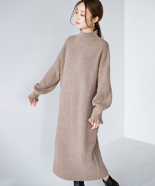 haco!(ハコ)の「朝起きて5秒でかわいくなれちゃうあぜ編みフリルニットワンピース(ワンピース・レディース・カーキブラウン/ライトブラウン/ブラック・SMALL/MEDIUM/X-LARGE/LARGE)」の15枚目の写真