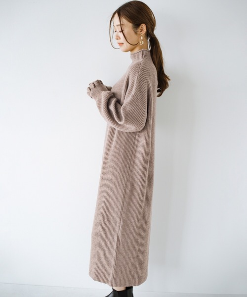 haco!(ハコ)の「朝起きて5秒でかわいくなれちゃうあぜ編みフリルニットワンピース(ワンピース・レディース・カーキブラウン/ライトブラウン/ブラック・SMALL/MEDIUM/X-LARGE/LARGE)」の9枚目の写真