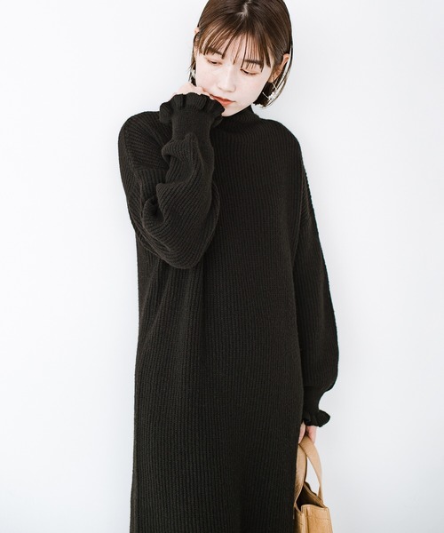 haco!(ハコ)の「朝起きて5秒でかわいくなれちゃうあぜ編みフリルニットワンピース(ワンピース・レディース・カーキブラウン/ライトブラウン/ブラック・SMALL/MEDIUM/X-LARGE/LARGE)」の8枚目の写真