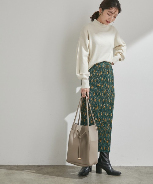 VIS（ビス）の「さり気なくキラっと。バックポイントパール釦ハイネックニットプルオーバー（ニット/セーター・レディース・ホワイト/ブラック/ライトグリーン/ピンク系その他・FREE）」の15枚目の写真