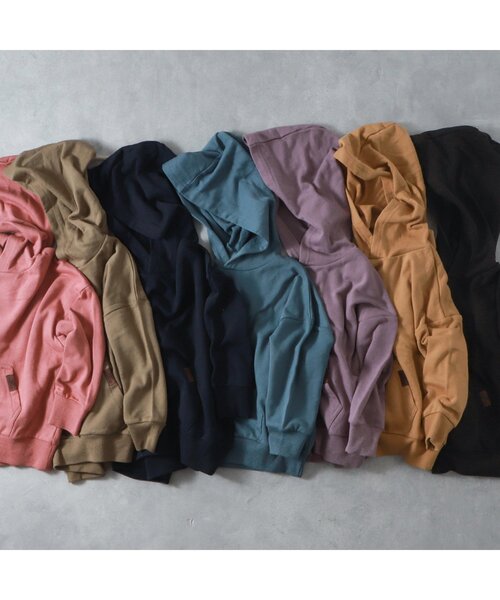 BREEZE(ブリーズ)の「WEB限定 無地シルエットパーカー(パーカー・キッズ・ブルー/ブラック/パープル/ネイビー/カーキ/イエロー/ピンク・100/120/130/140/150/90/110)」の10枚目の写真