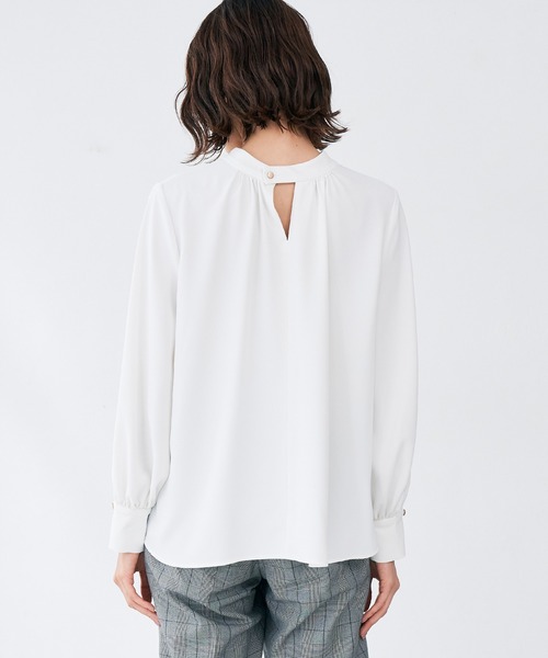 ROPE' PICNIC（ロペピクニック）の「【2WAY】スタンドカラーブラウス（シャツ/ブラウス・レディース・オフホワイト/ネイビー/グリーン・38）」の11枚目の写真