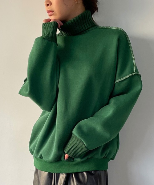 JUNOAH(ジュノア)の「タートルネックドロップショルダートレーナー(スウェット・レディース・グレー/グリーン/ブラック/モカ/ブルー/アイボリー・X-LARGE/MEDIUM/LARGE)」の1枚目の写真