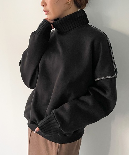 JUNOAH(ジュノア)の「タートルネックドロップショルダートレーナー(スウェット・レディース・グレー/グリーン/ブラック/モカ/ブルー/アイボリー・X-LARGE/MEDIUM/LARGE)」の3枚目の写真