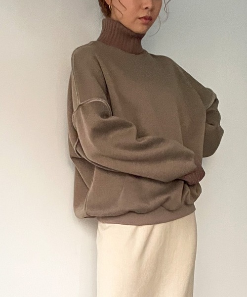 JUNOAH(ジュノア)の「タートルネックドロップショルダートレーナー(スウェット・レディース・グレー/グリーン/ブラック/モカ/ブルー/アイボリー・X-LARGE/MEDIUM/LARGE)」の8枚目の写真