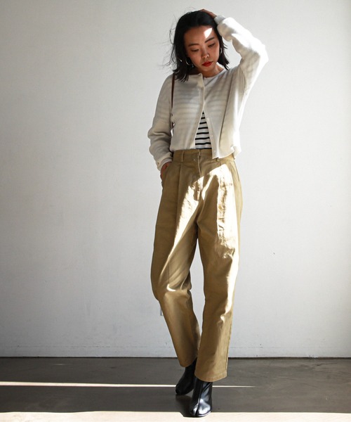 feepur（フェピュール）の「コットンタックパンツ（チノパンツ・レディース・アイボリー/ブラック/ベージュ・SMALL/MEDIUM）」の21枚目の写真