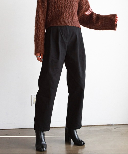 feepur（フェピュール）の「コットンタックパンツ（チノパンツ・レディース・アイボリー/ブラック/ベージュ・SMALL/MEDIUM）」の7枚目の写真