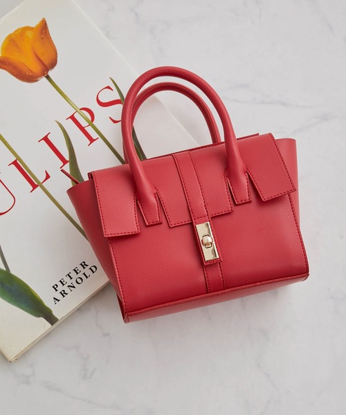 ROPE' PICNIC(ロペピクニック)の「軽量フラップベルトミニサイズバッグ(ショルダーバッグ・レディース・ブラック/レッド/グリーン/イエロー系その他2・FREE)」の4枚目の写真