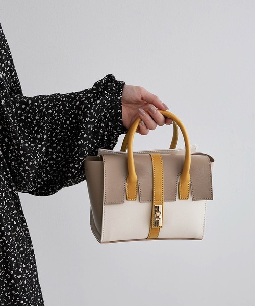 ROPE' PICNIC(ロペピクニック)の「軽量フラップベルトミニサイズバッグ(ショルダーバッグ・レディース・ブラック/レッド/グリーン/イエロー系その他2・FREE)」の3枚目の写真