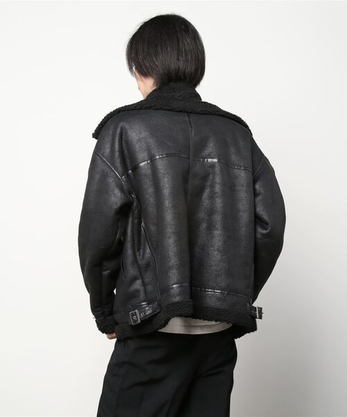 JOHN'S CLOSET（ジョンズクローゼット）の「【i】フェイクムートンＢ－３（ムートンコート・メンズ・ブラック/キナリ/ブラック系その他/ブラウン・MEDIUM/X-LARGE/LARGE）」の14枚目の写真