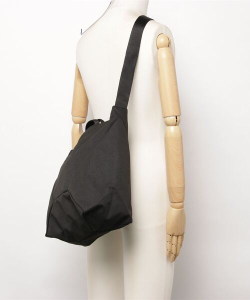 MYSTERY RANCH（ミステリーランチ）の「MYSTERY RANCH BINDLE 10 ミステリーランチ ビンドル 10 ショルダーバッグ（ショルダーバッグ・レディース・ブラック・FREE）」の7枚目の写真