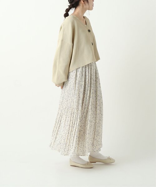 RAY CASSIN(レイカズン)の「小花柄消しプリーツスカート(スカート・レディース・ブラック/オフホワイト/ラベンダー・FREE)」の9枚目の写真