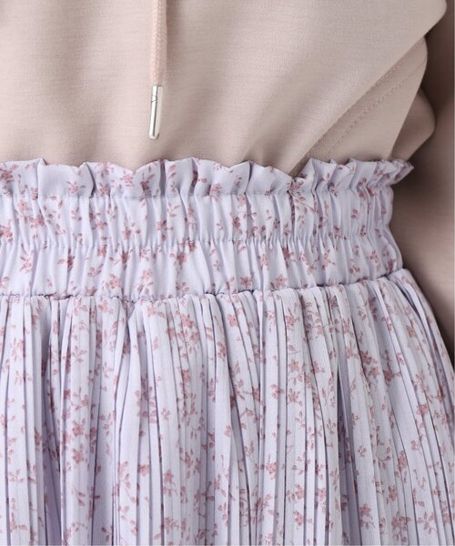 RAY CASSIN(レイカズン)の「小花柄消しプリーツスカート(スカート・レディース・ブラック/オフホワイト/ラベンダー・FREE)」の20枚目の写真