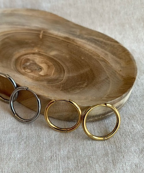 PARKS TOKYO SELECT（パークストウキョウセレクト）の「金属アレルギー対応 サージカルステンレス/316L ラウンドフープピアス（ピアス（両耳用）・レディース・シルバー/ゴールド・FREE）」の4枚目の写真