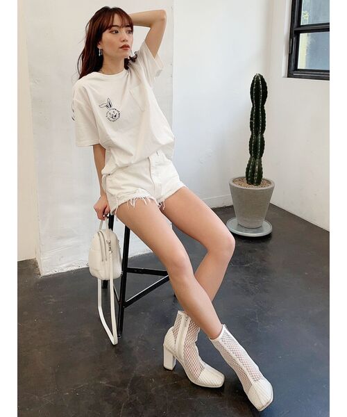 GYDA（ジェイダ）の「SMILE BUNNYポケットTシャツ（Tシャツ/カットソー・レディース・チャコールグレー/オフホワイト/ライトイエロー/シャーベット・FREE）」の8枚目の写真