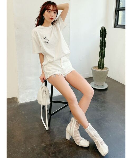 GYDA（ジェイダ）の「SMILE BUNNYポケットTシャツ（Tシャツ/カットソー・レディース・チャコールグレー/オフホワイト/ライトイエロー/シャーベット・FREE）」の9枚目の写真