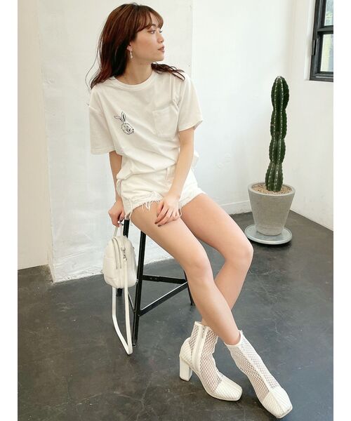 GYDA（ジェイダ）の「SMILE BUNNYポケットTシャツ（Tシャツ/カットソー・レディース・チャコールグレー/オフホワイト/ライトイエロー/シャーベット・FREE）」の10枚目の写真