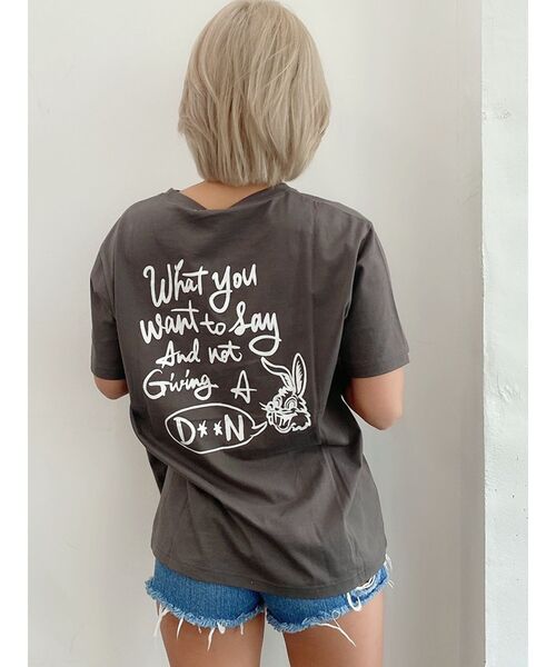 GYDA（ジェイダ）の「SMILE BUNNYポケットTシャツ（Tシャツ/カットソー・レディース・チャコールグレー/オフホワイト/ライトイエロー/シャーベット・FREE）」の16枚目の写真