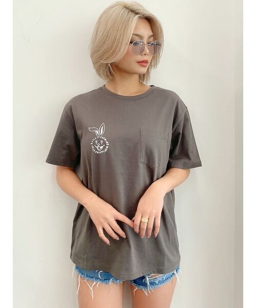 GYDA（ジェイダ）の「SMILE BUNNYポケットTシャツ（Tシャツ/カットソー・レディース・チャコールグレー/オフホワイト/ライトイエロー/シャーベット・FREE）」の17枚目の写真