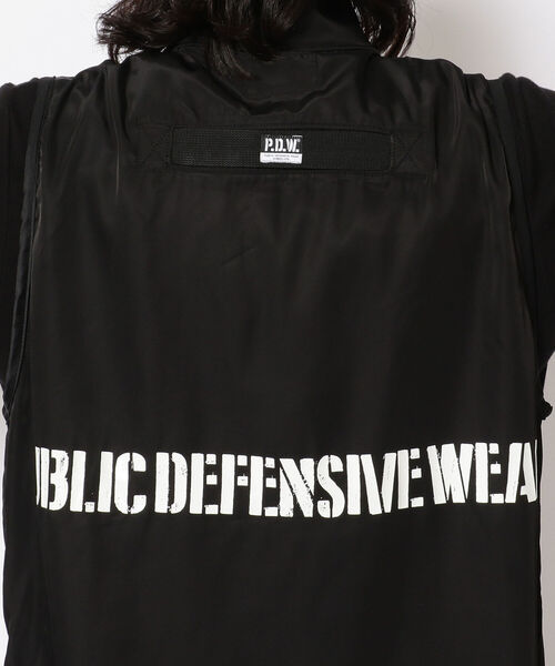 AVIREX（アヴィレックス）の「【P.D.W】ベンチレーション システム ベスト / VENTILATION SYSTEM VEST / アヴィレックス / AVIREX（ベスト・メンズ・ブラック・XX-LARGE/X-LARGE/LARGE/MEDIUM）」の6枚目の写真