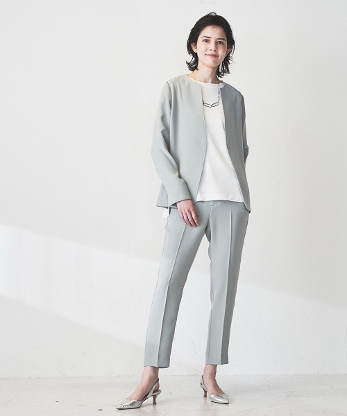 la.f…（ラエフ）の「【WEB別注カラーあり】ダブルクロステーパードパンツ《セットアップ対応/洗濯機で洗える》（その他パンツ・レディース・ブラック/ネイビー/グレー/カーキ/キャメル・11号/9号/7号）」の14枚目の写真