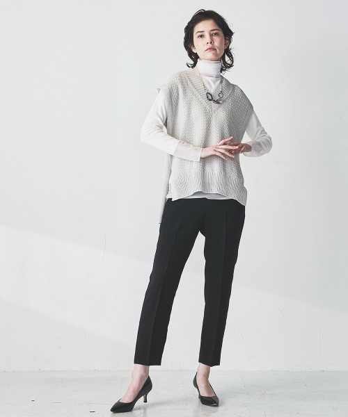 la.f…（ラエフ）の「【WEB別注カラーあり】ダブルクロステーパードパンツ《セットアップ対応/洗濯機で洗える》（その他パンツ・レディース・ブラック/ネイビー/グレー/カーキ/キャメル・11号/9号/7号）」の6枚目の写真