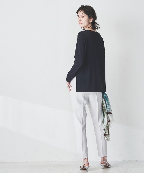 la.f…（ラエフ）の「【WEB別注カラーあり】ダブルクロステーパードパンツ《セットアップ対応/洗濯機で洗える》（その他パンツ・レディース・ブラック/ネイビー/グレー/カーキ/キャメル・11号/9号/7号）」の11枚目の写真