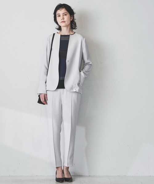 la.f…（ラエフ）の「【WEB別注カラーあり】ダブルクロステーパードパンツ《セットアップ対応/洗濯機で洗える》（その他パンツ・レディース・ブラック/ネイビー/グレー/カーキ/キャメル・11号/9号/7号）」の18枚目の写真