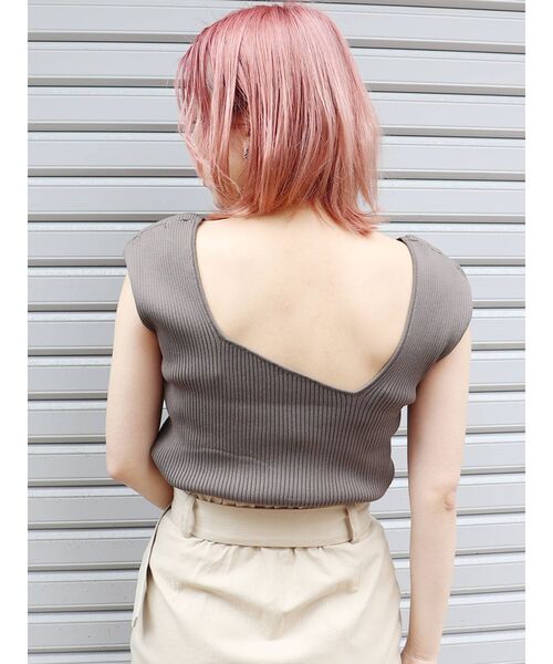 MURUA(ムルーア)の「バックオープンアシメニットタンク(タンクトップ・レディース・ホワイト/ブラック/ダークグリーン/ブルー/パープル/モカ・FREE)」の17枚目の写真