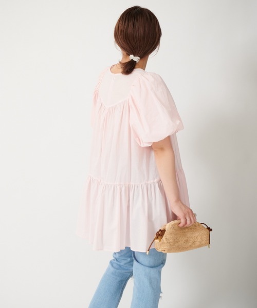 U by SPICK&SPAN（ユーバイスピックアンドスパン）の「アシンメトリーティアードチュニック（チュニック・レディース・ブラック/ピンク・FREE）」の5枚目の写真
