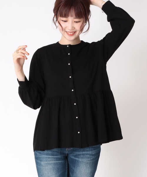 Jines(ジネス)の「強撚シルケット・丸首×ボタン付きぺプラムブラウス(シャツ/ブラウス・レディース・ブラック/オフホワイト/ブルー・38)」の3枚目の写真