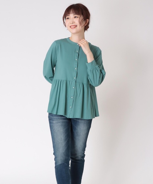 Jines(ジネス)の「強撚シルケット・丸首×ボタン付きぺプラムブラウス(シャツ/ブラウス・レディース・ブラック/オフホワイト/ブルー・38)」の22枚目の写真