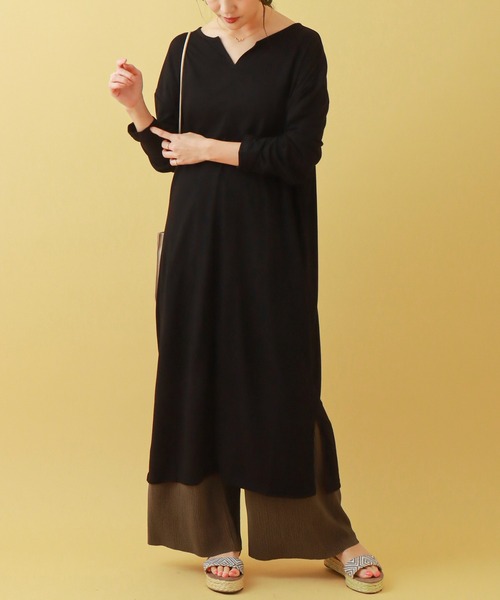libelle more(リベル モア)の「天竺ワンピース+クリスタルプリーツパンツ セット(ワンピース・レディース・ブラック/ブラウン/ベージュ/ライトカーキ・M/L)」の2枚目の写真