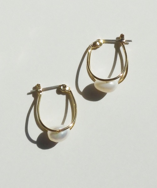 ISS（イズ）の「ISS イズ : ニッケルフリー プルーフ　淡水パールピアス（ピアス（両耳用）・レディース・ゴールド・FREE）」の7枚目の写真